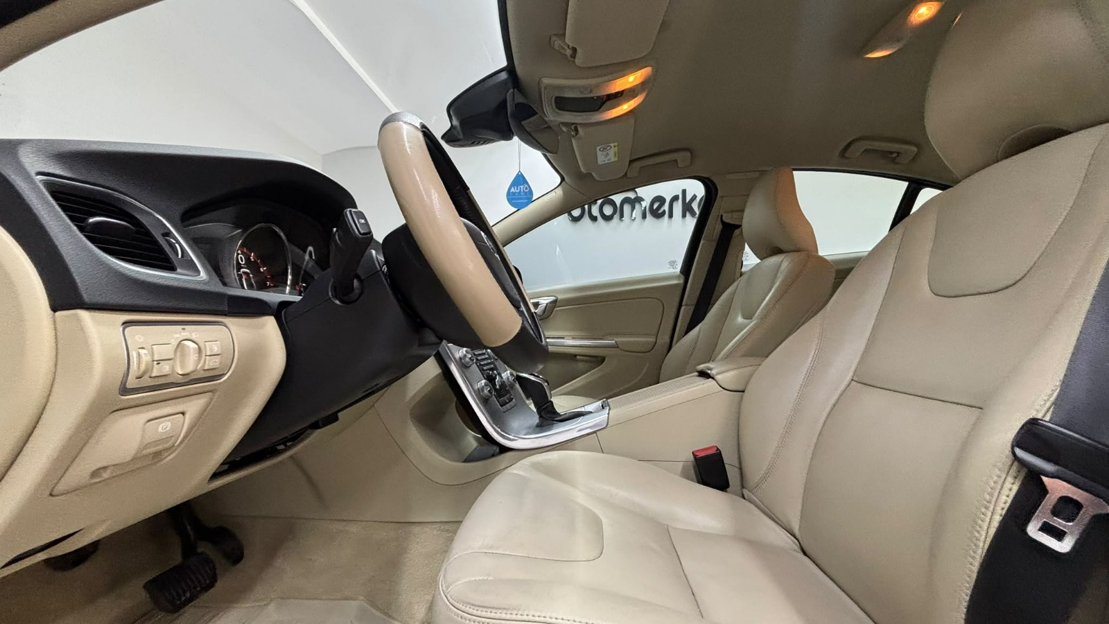 VOLVO S60 11